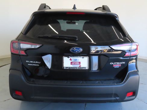 Used 2025 Subaru Outback Premium w/ Popular Package #1 AWD/4WD image 4