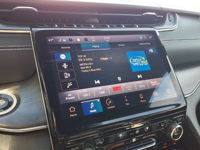Certified 2023 Jeep Grand Cherokee Overland w/ Luxury Tech Group IV AWD/4WD image 25