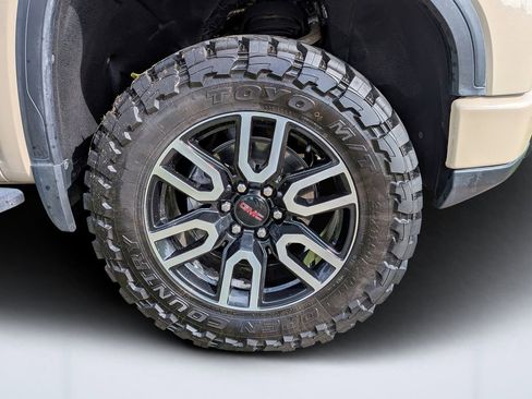 Used 2022 GMC Sierra 1500 AT4 image 10