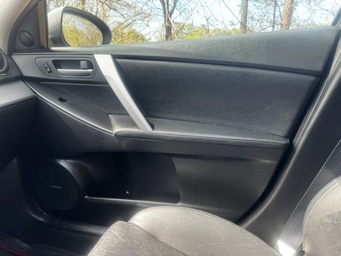 Used 2010 MAZDA MAZDA3 s Grand Touring image 8