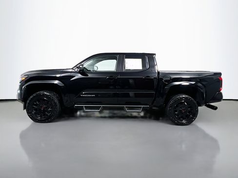 Used 2024 Toyota Tacoma SR5 image 9