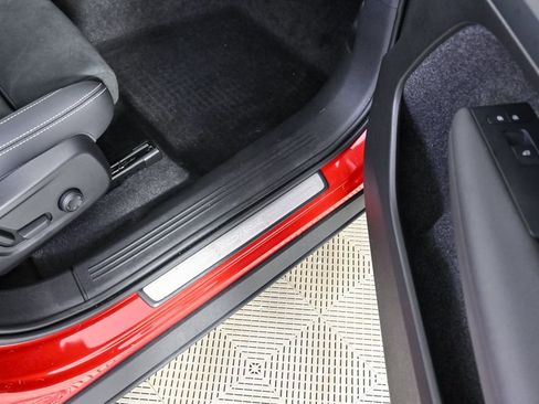 Certified 2023 Volvo C40 P8 Recharge Ultimate image 27