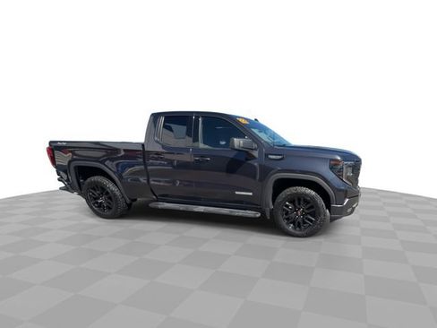 Certified 2022 GMC Sierra 1500 Elevation w/ LPO, Elevation Black Package AWD/4WD image 2