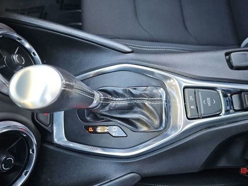 Used 2018 Chevrolet Camaro LT w/ RS Package image 33