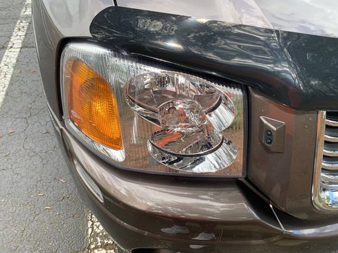 Used 2008 GMC Envoy SLT w/ Sun And 6-Disc Cd Package AWD/4WD image 20
