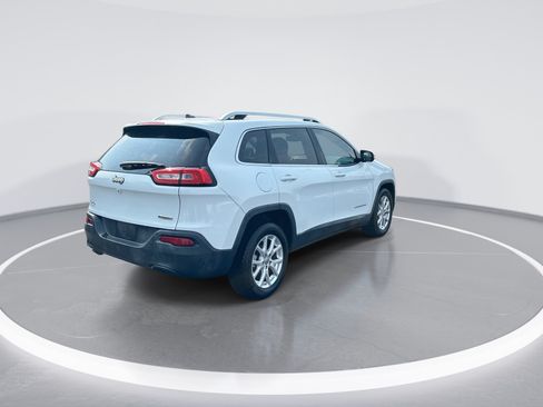 Used 2015 Jeep Cherokee Latitude FWD image 9