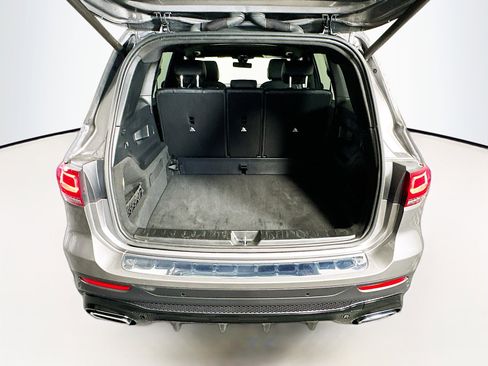 Used 2023 Mercedes-Benz GLB 250 image 31