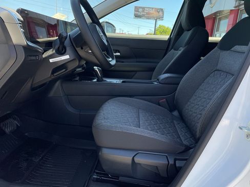 New 2026 Nissan Kicks SV FWD image 10