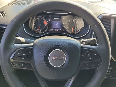 Used 2022 Jeep Cherokee Trailhawk image 28