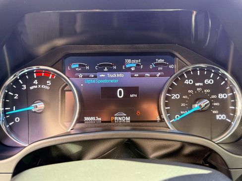 Used 2021 Ford F250 Platinum w/ FX4 Off-Road Package image 23