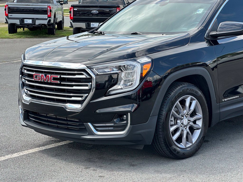 Used 2024 GMC Terrain SLT FWD image 37