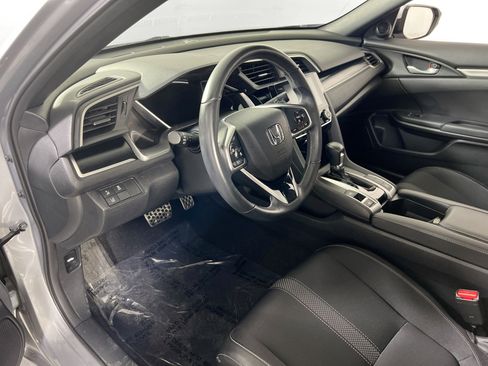 Used 2019 Honda Civic Sport image 9