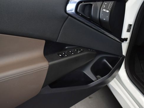 Used 2025 BMW X3 xDrive30i w/ M Sport Package image 11