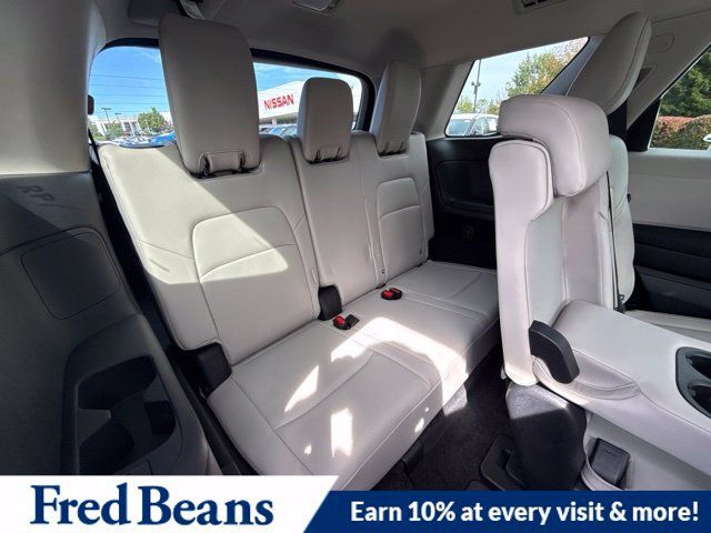 New 2026 Nissan Pathfinder SL AWD/4WD image 13