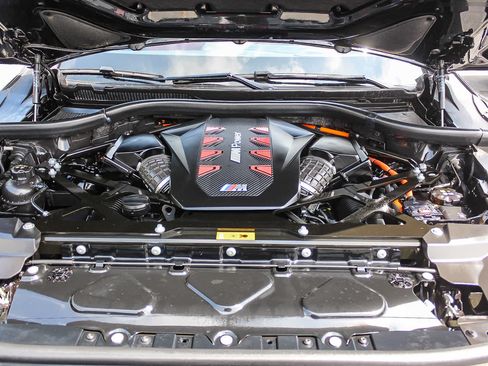 Certified 2023 BMW XM AWD/4WD image 27