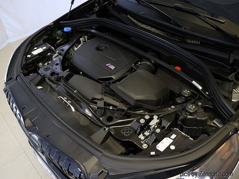 Used 2025 BMW X1 M35i w/ Premium Package image 39