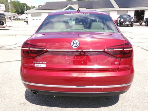 Used 2017 Volkswagen Passat 1.8T SE FWD image 4