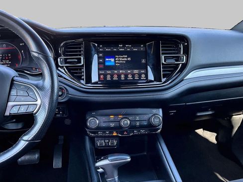 Used 2023 Dodge Durango SXT Launch Edition RWD image 7