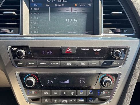 Used 2017 Hyundai Sonata Limited w/ Ultimate Package 02 FWD image 11