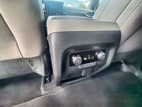 Certified 2026 GMC Acadia Elevation w/ Elevation Premium Package FWD image 20