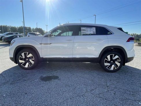 New 2026 Volkswagen Atlas Cross Sport SEL AWD/4WD image 8