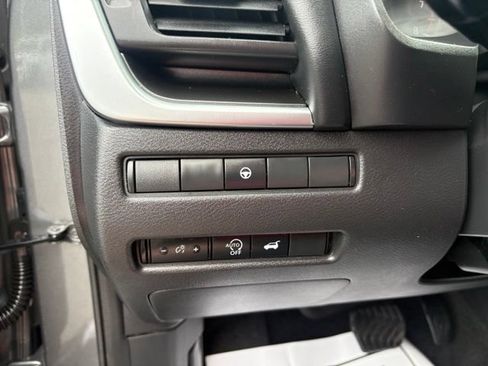 Used 2023 Nissan Rogue SV w/ SV Premium B Package FWD image 23