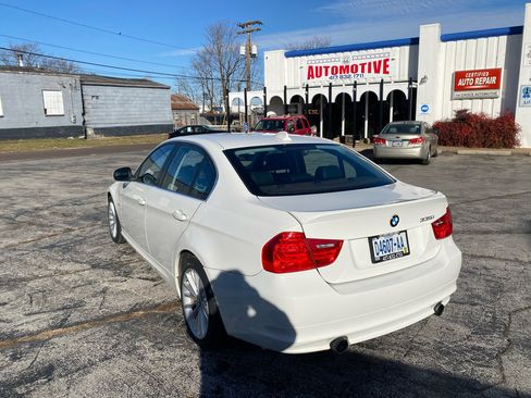 Used 2011 BMW 335i Sedan image 5