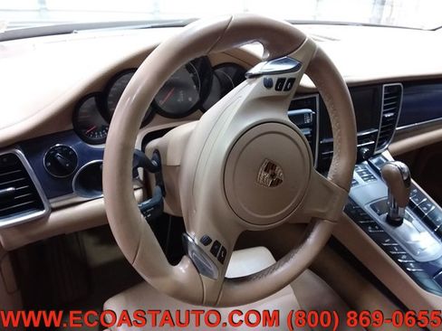 Used 2013 Porsche Panamera 4 image 11