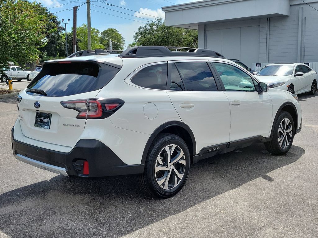 Used 2022 Subaru Outback Limited AWD/4WD image 3
