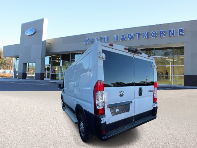 Used 2025 RAM ProMaster 2500 w/ U-Haul Equipment Group FWD image 4