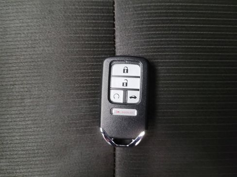 Used 2019 Honda Accord Sport image 32