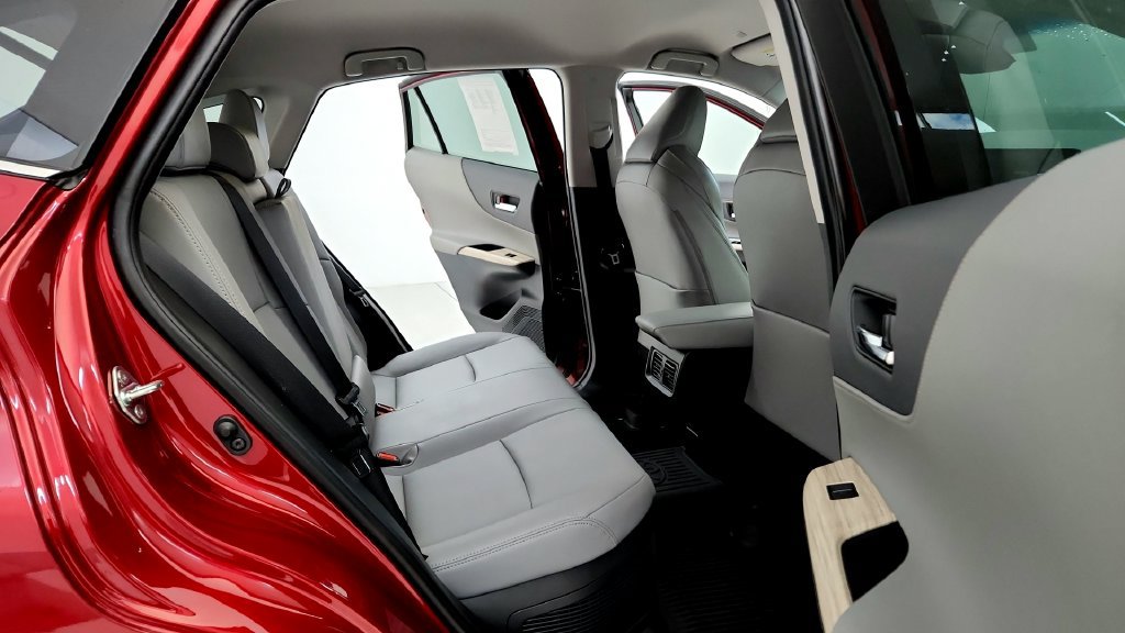 Certified 2024 Toyota Venza XLE AWD/4WD image 29