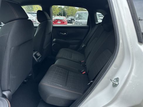 Used 2024 Honda HR-V Sport image 15