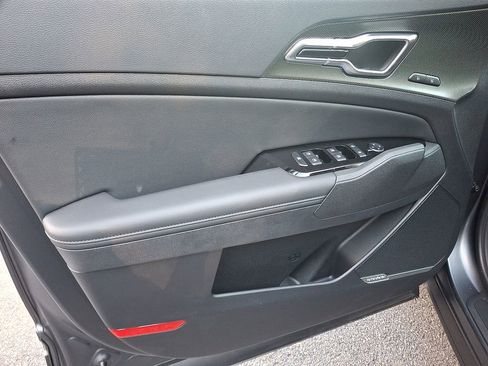 New 2025 Kia Sportage SX Prestige image 12