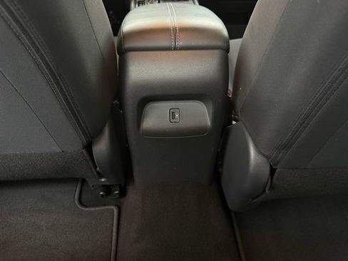 Used 2024 Nissan Sentra SV FWD image 32