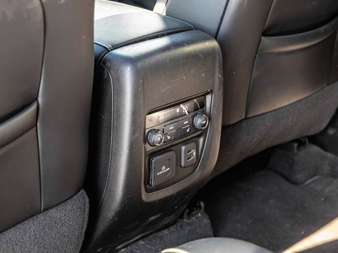 Used 2023 Buick Enclave Avenir FWD image 22