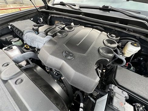 Used 2024 Toyota 4Runner SR5 Premium w/ Moonroof Package image 35