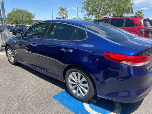 Used 2017 Kia Optima EX FWD image 5