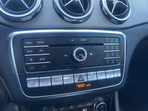 Used 2020 Mercedes-Benz GLA 250 4MATIC image 20