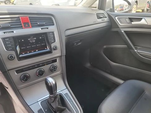 Used 2015 Volkswagen Golf TDI S FWD image 14
