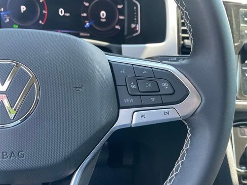 Used 2023 Volkswagen Atlas SE AWD/4WD image 17