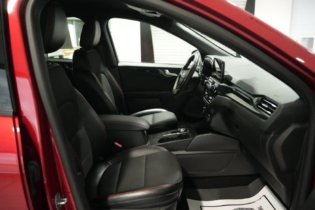 Used 2023 Ford Escape ST-Line AWD/4WD image 19