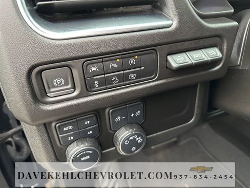 Certified 2024 Chevrolet Suburban High Country image 12