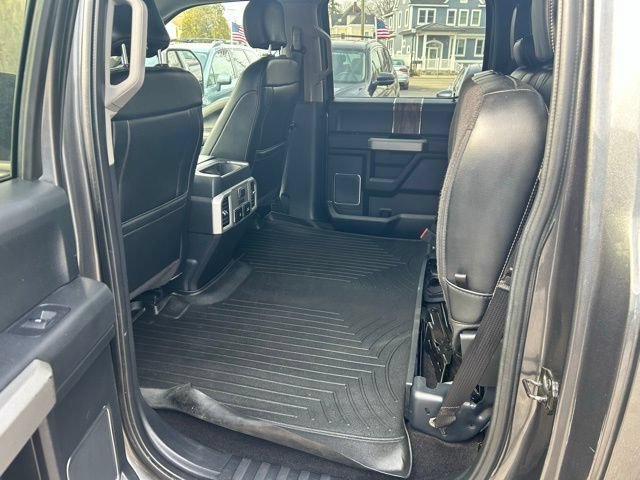 Used 2019 Ford F150 Lariat w/ Equipment Group 502A Luxury AWD/4WD image 15