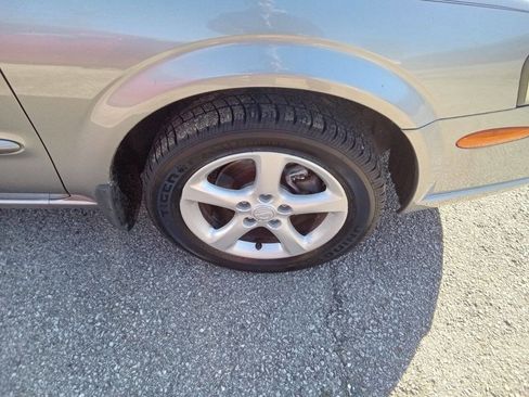 Used 2001 Nissan Maxima GLE w/ (W08) Meridian Edition Pkg image 15