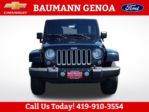 Used 2016 Jeep Wrangler Unlimited Sahara AWD/4WD image 8