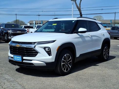 New 2026 Chevrolet TrailBlazer LT w/ Convenience Package image 3