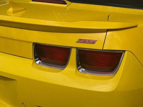 Used 2011 Chevrolet Camaro SS w/ RS Package RWD image 12