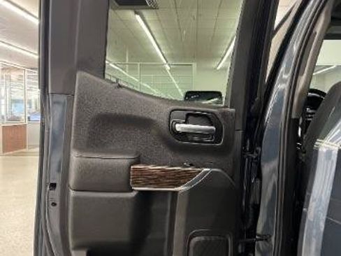 Used 2019 GMC Sierra 1500 SLE w/ SLE Value Package AWD/4WD image 26