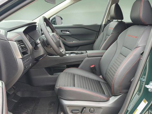 New 2026 Nissan Rogue SV AWD/4WD image 19